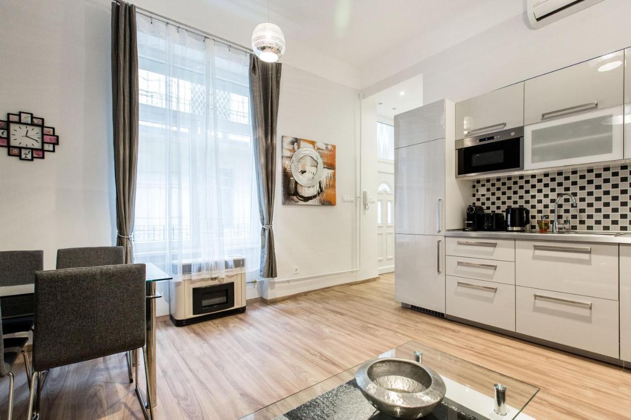 Quiet Nest In The Bustling Centre Of Budapest Exterior foto