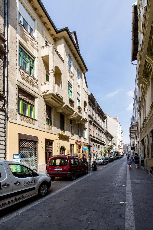 Quiet Nest In The Bustling Centre Of Budapest Exterior foto